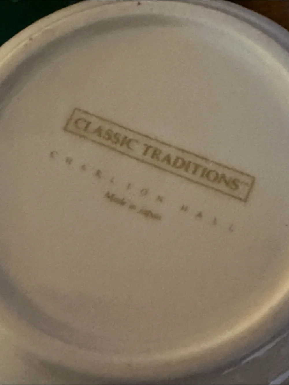 Classic Traditions Charlton Hall Kobe Christmas Creamer & Sugar Bowl w/ Lid NEW